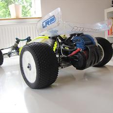 Buggy team associated ft B4