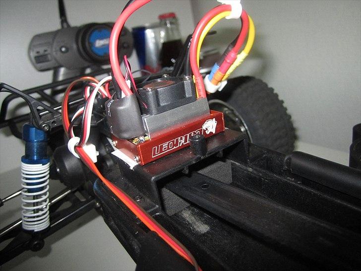 Off-Roader Losi Strike Brushless - Esc billede 4