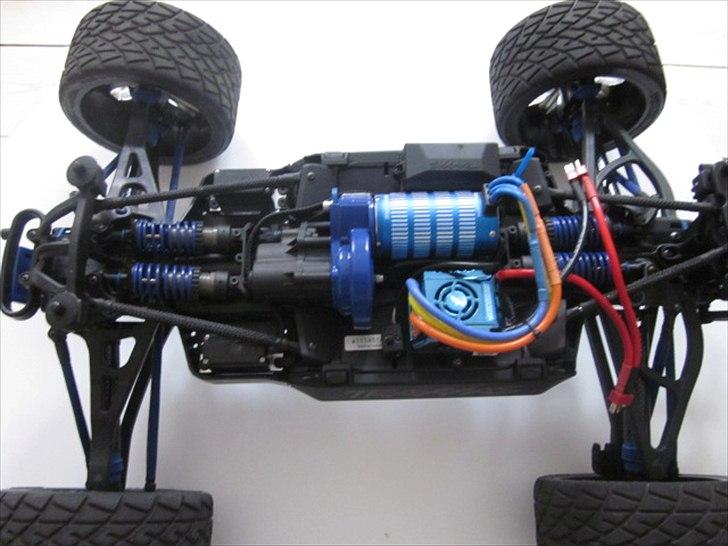 Bil E-Revo Brushless. billede 5