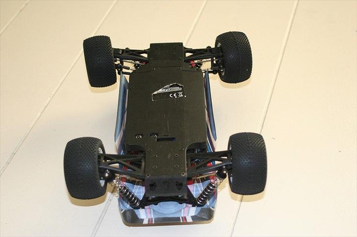 Bil Turnigy 1/18 Brushless 4WD Stadium Truck billede 5
