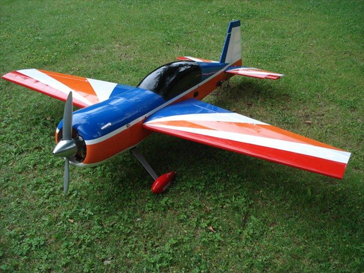 Fly Phoenix YAK 54 (død) billede 3