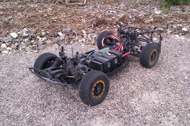 Off-Roader Associated Sc8e Mamba Monster  billede 7