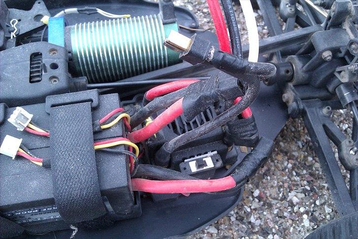 Off-Roader Associated Sc8e Mamba Monster  billede 9