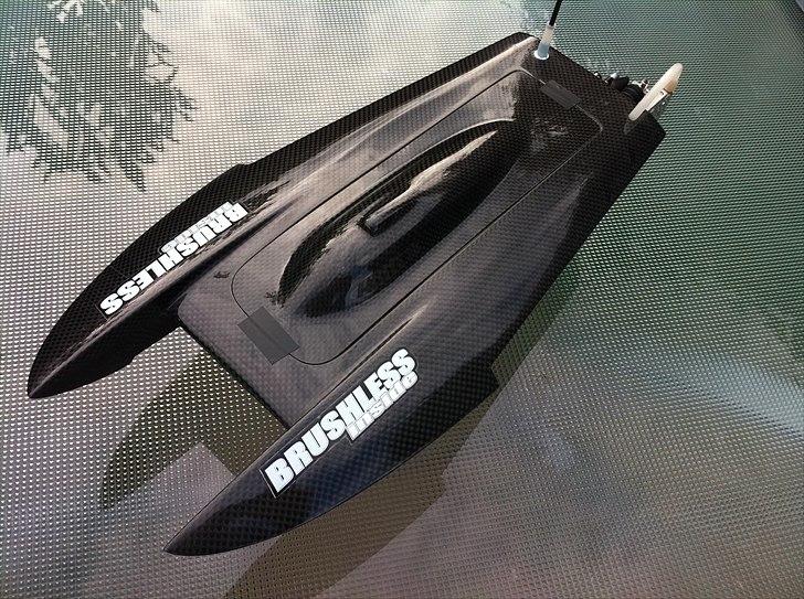 Båd Mini Cat Hydro Carbon "Beelzebub" billede 1