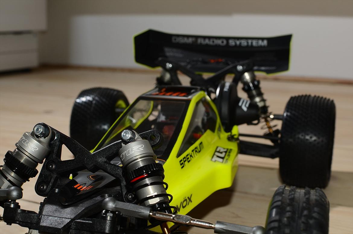 Buggy TLR Losi 22 - Lige samlet og malet =) billede 7