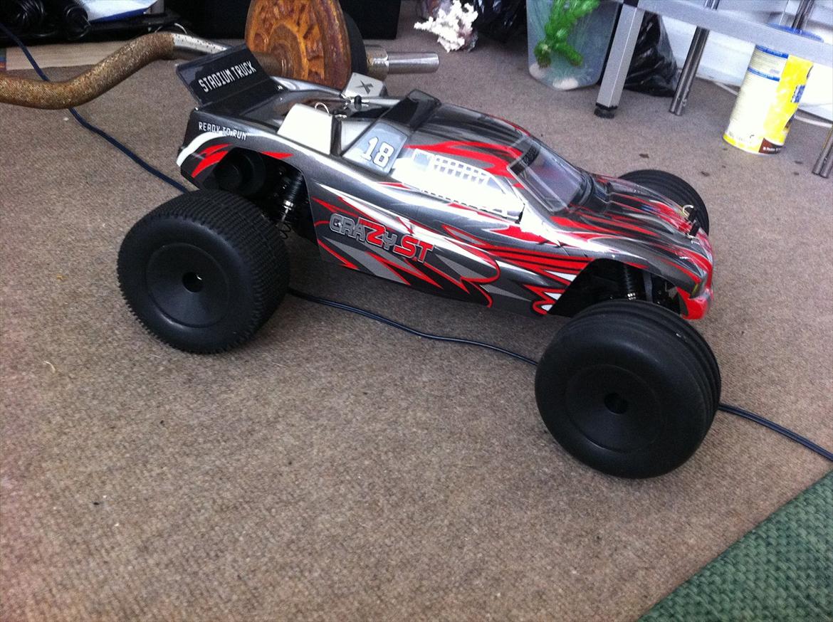 Bil Crazy ST  - Har ingen text for bilen er helt ny  :P billede 1