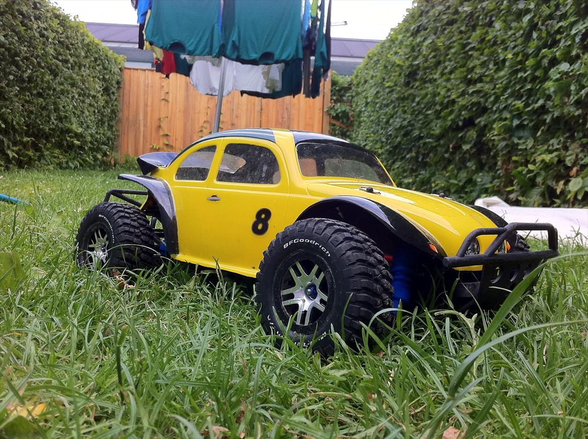 Off-Roader Traxxaz Slash 4WD Ultimate - Old Beetle billede 1