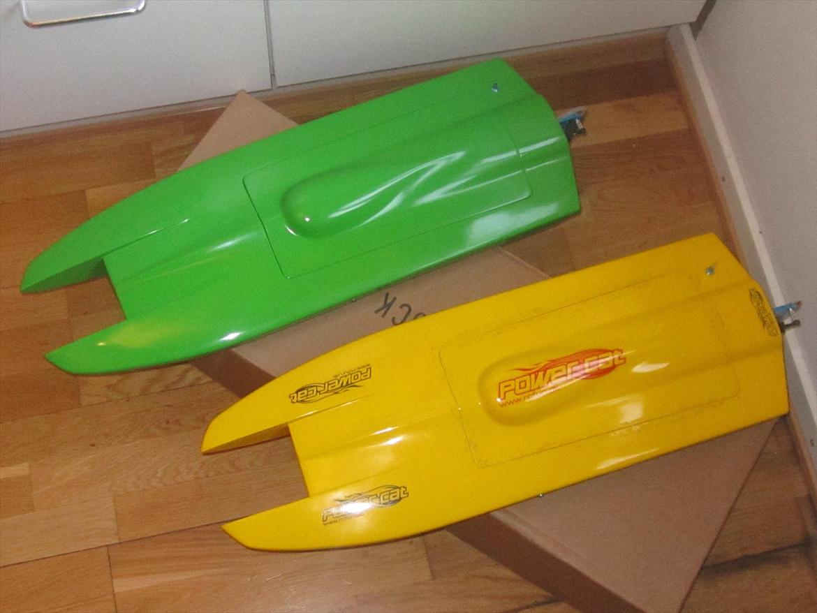 Båd powercat billede 2