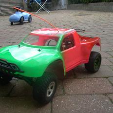 Off-Roader Traxxas Smash Slash (Hugget op)