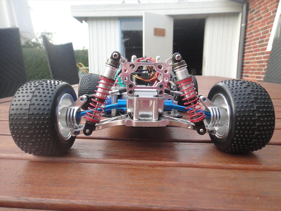 Bil Team Associated RC18T billede 17