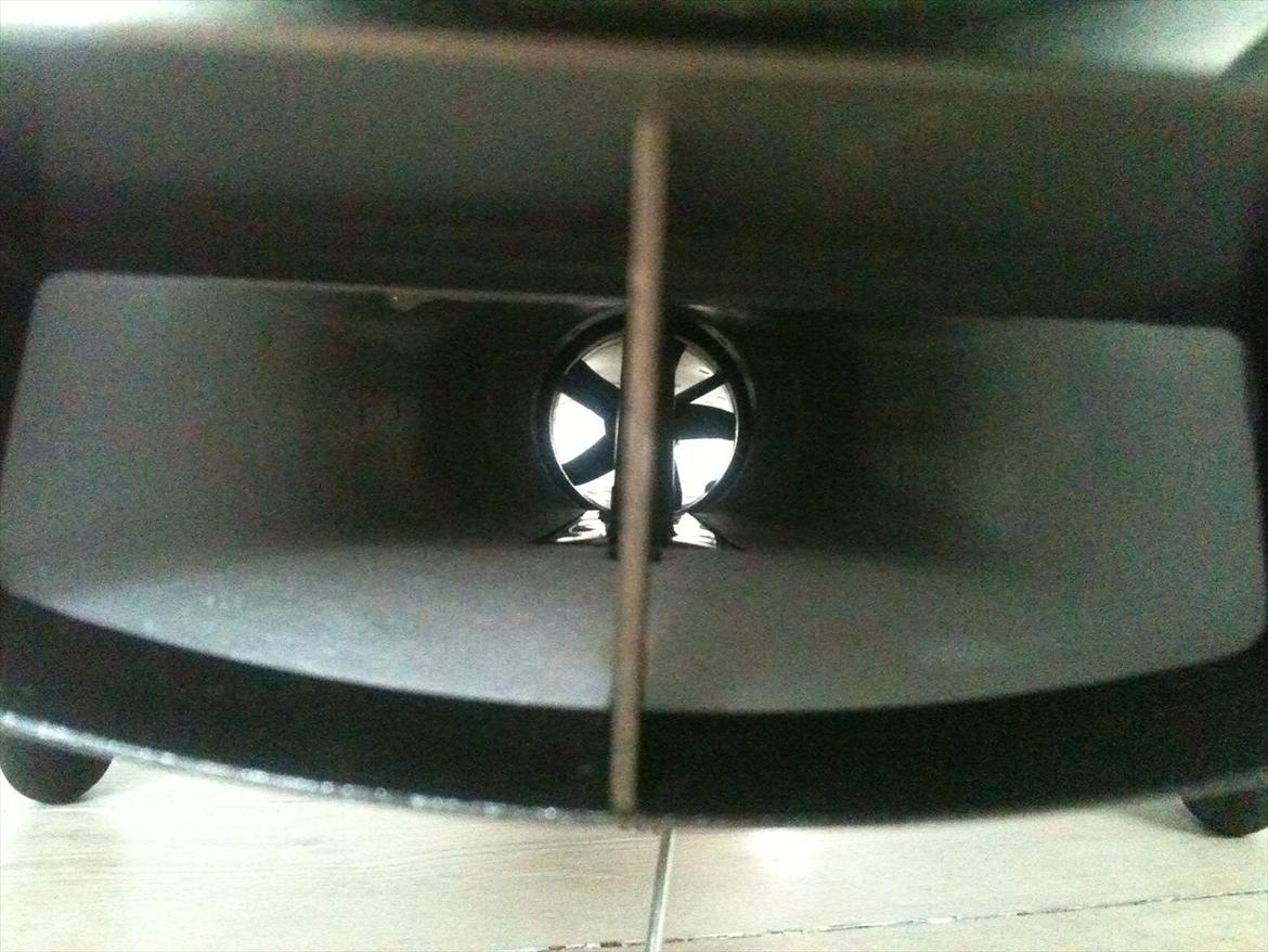 Fly Euro Fighter 2000 - Indsugningen til den 64 mm fan der skal drive flyet billede 6