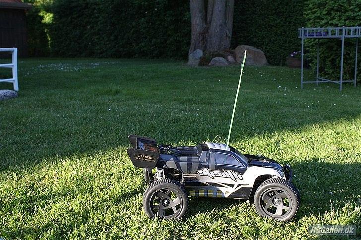 Off-Roader Stealth X09 Truggy Brushless billede 3