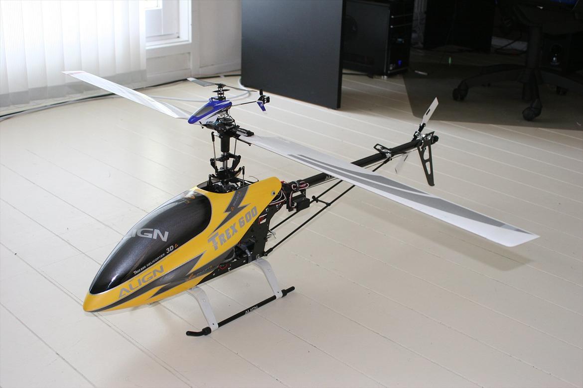 Helikopter T-Rex 600 ESP FBL billede 1