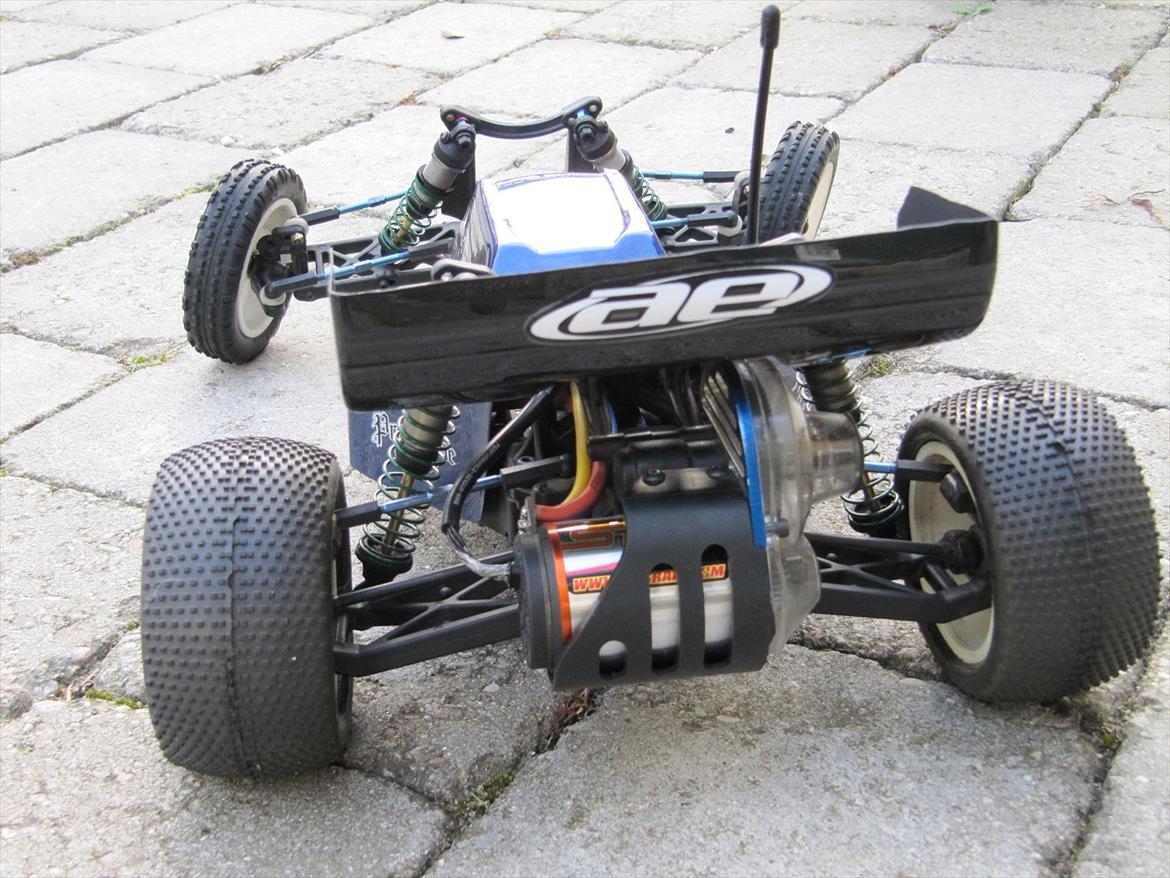 Buggy Associated b4.1 factory team billede 4