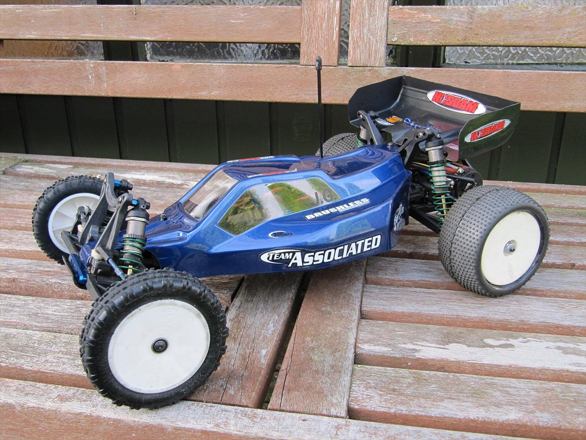 Buggy Associated b4.1 factory team billede 8