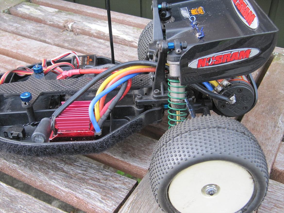 Buggy Associated b4.1 factory team billede 11