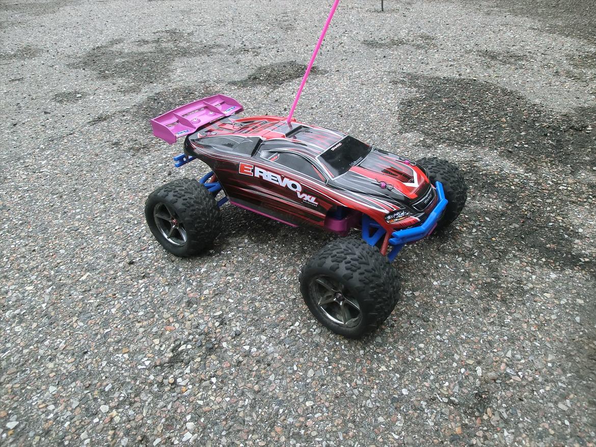 Off-Roader Traxxas Mini E-revo VXL Pink Spec. Byttet. billede 2