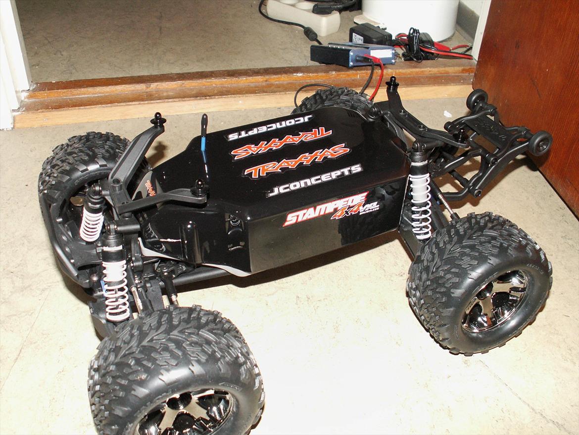 Off-Roader Traxxas Stampede 4X4 VXL - JConcepts Illuzion Stampede 4x4 Overtray billede 14