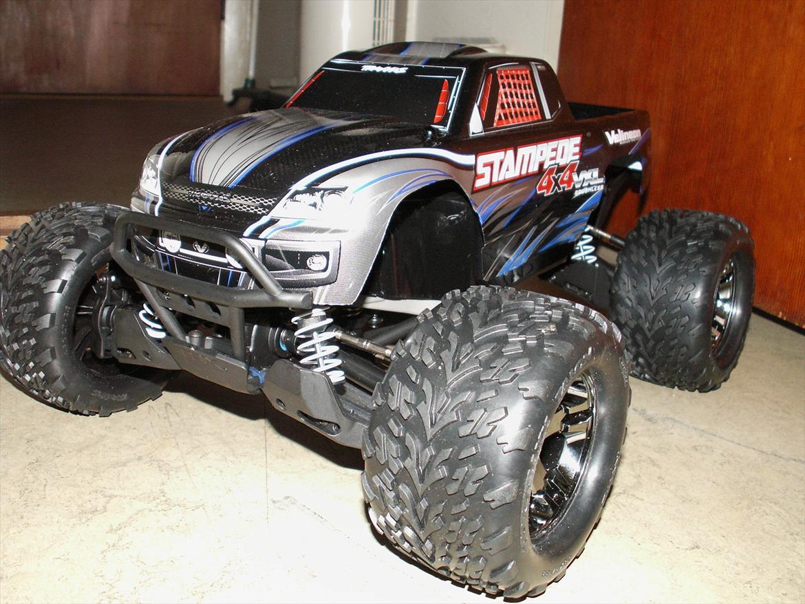 Off-Roader Traxxas Stampede 4X4 VXL - JConcepts Stampede 4x4 Lowered Body Mount Kit installeret billede 15