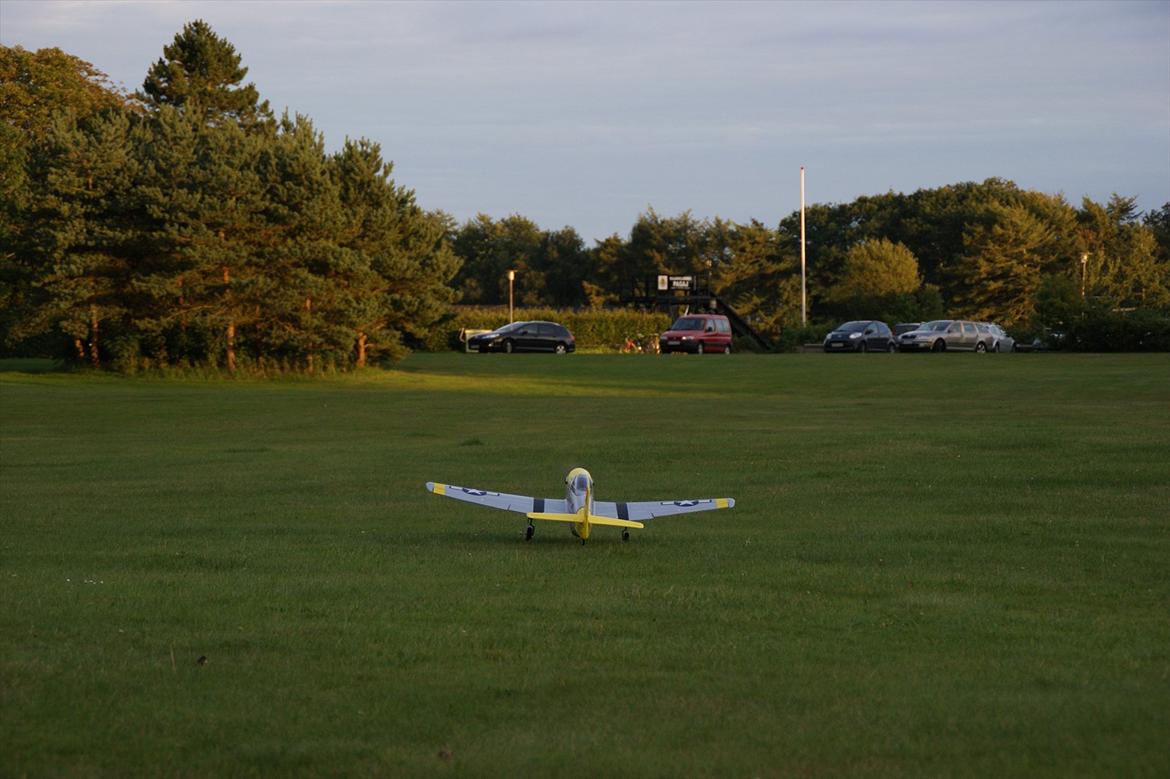 Fly FMS P-51 Mustang 'Marie' - Take off. billede 9