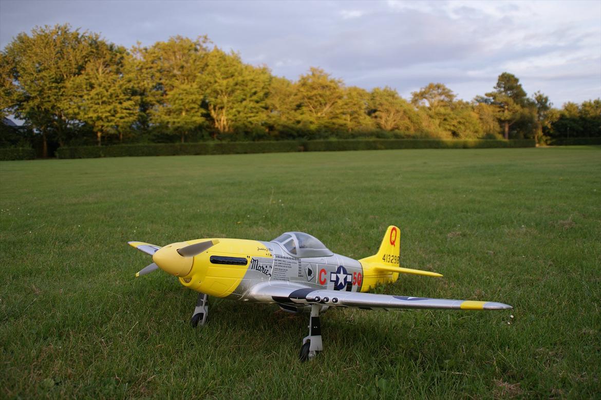 Fly FMS P-51 Mustang 'Marie' - Hvis man kigger godt efter kan man se flaps er nede. billede 11