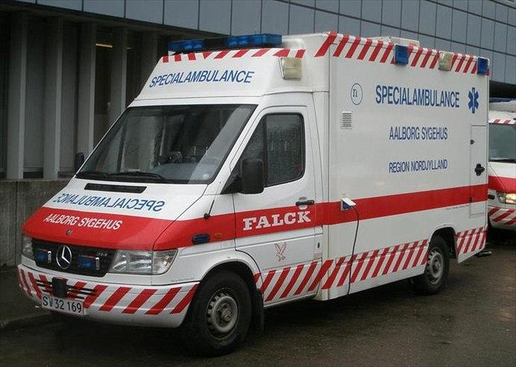 Bil | Mercedes Sprinter Ambulance - I skal da ikke snydes for at se hvad jeg har bygget efter ;) billede 18