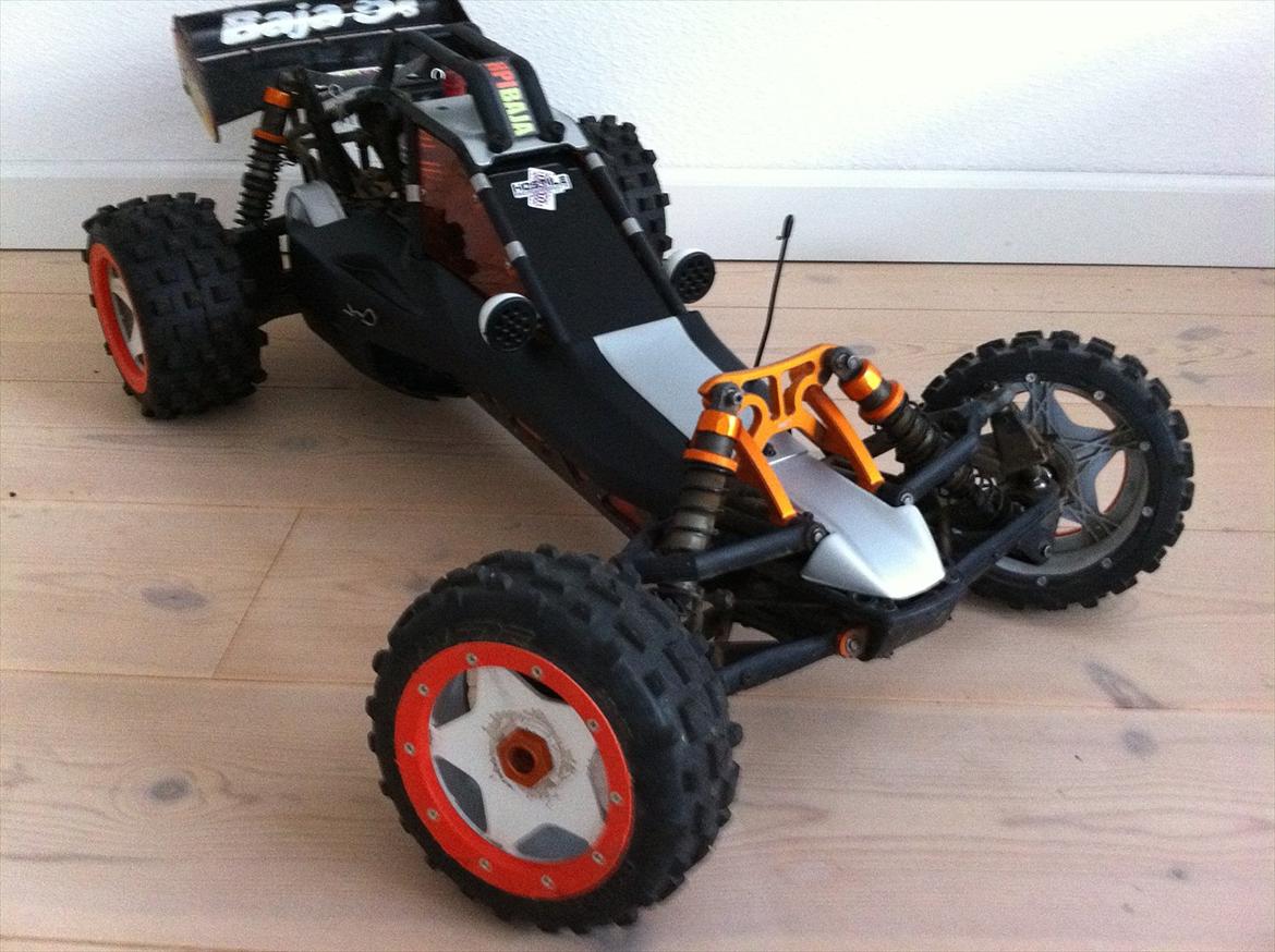 Off-Roader hpi baja 5b ss (Solgt) - Så fik det gamle karos lige engang maling billede 8