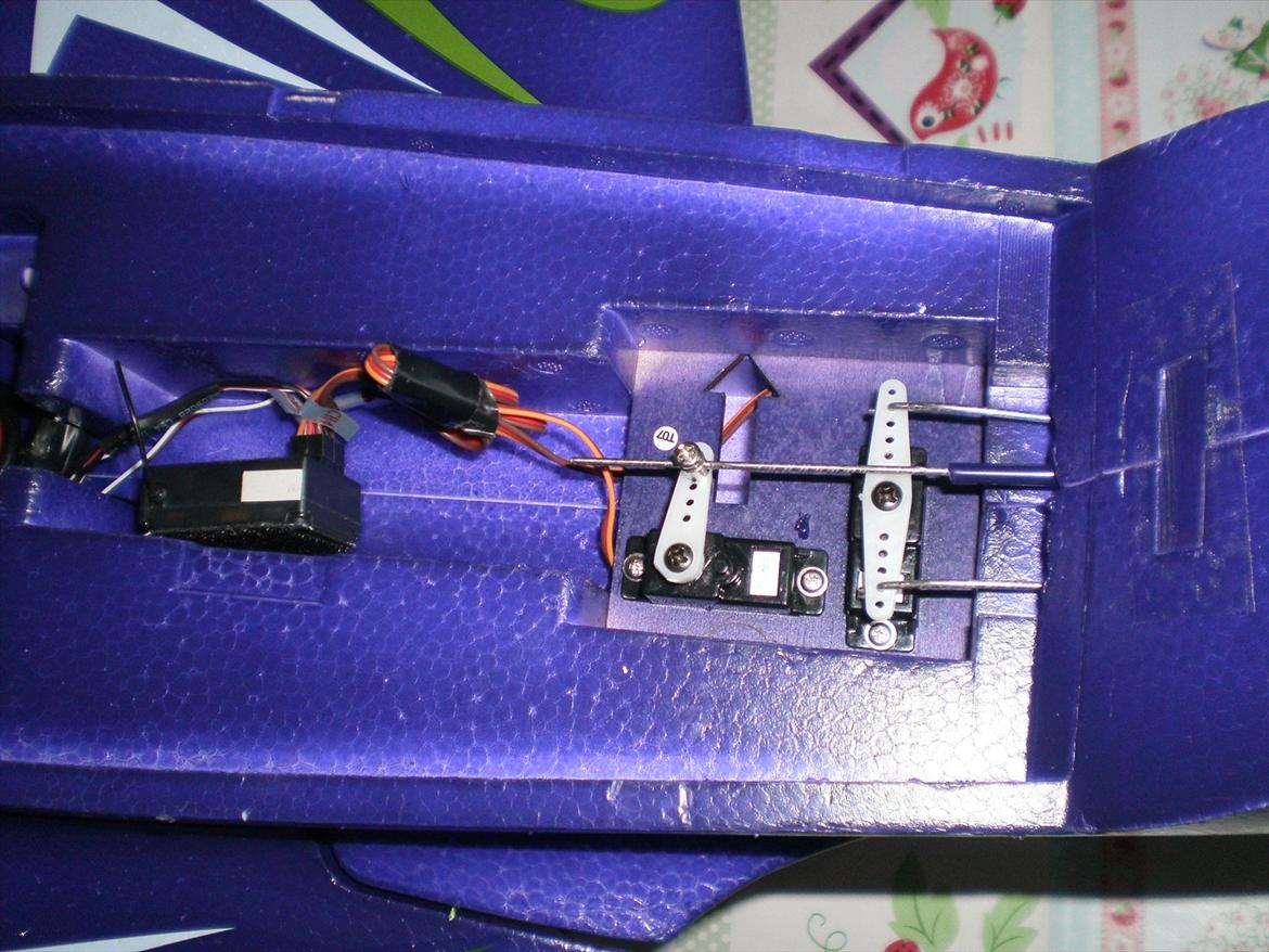 Fly MX2 1400mm ((R.I.P)) radioflip billede 15