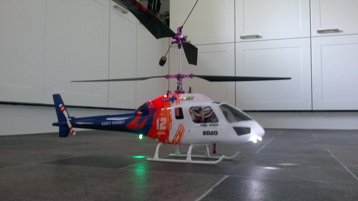 Helikopter Esky Big Lama V3! billede 2