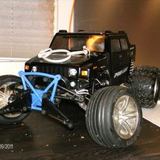 Off-Roader HUMMER-H2