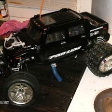 Off-Roader HUMMER-H2