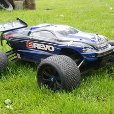 Off-Roader Traxxas E-Revo Brushless