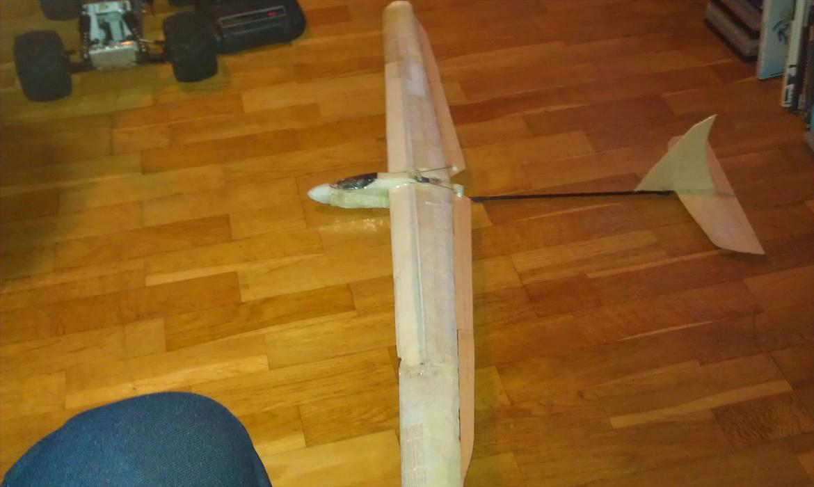 Fly Scratchmade DLG (svæver) - Sådan ser den ud nu! billede 1