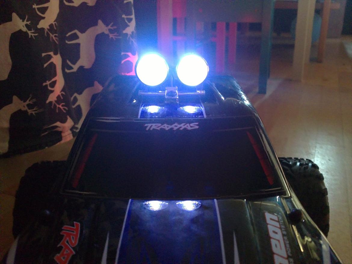Off-Roader Solgt... Stampede 4X4 VXL billede 16