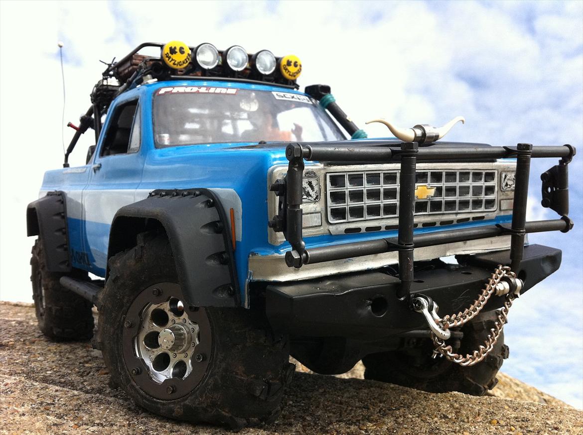 Off-Roader Axial scx10 chevrolet k10 pickup  billede 1