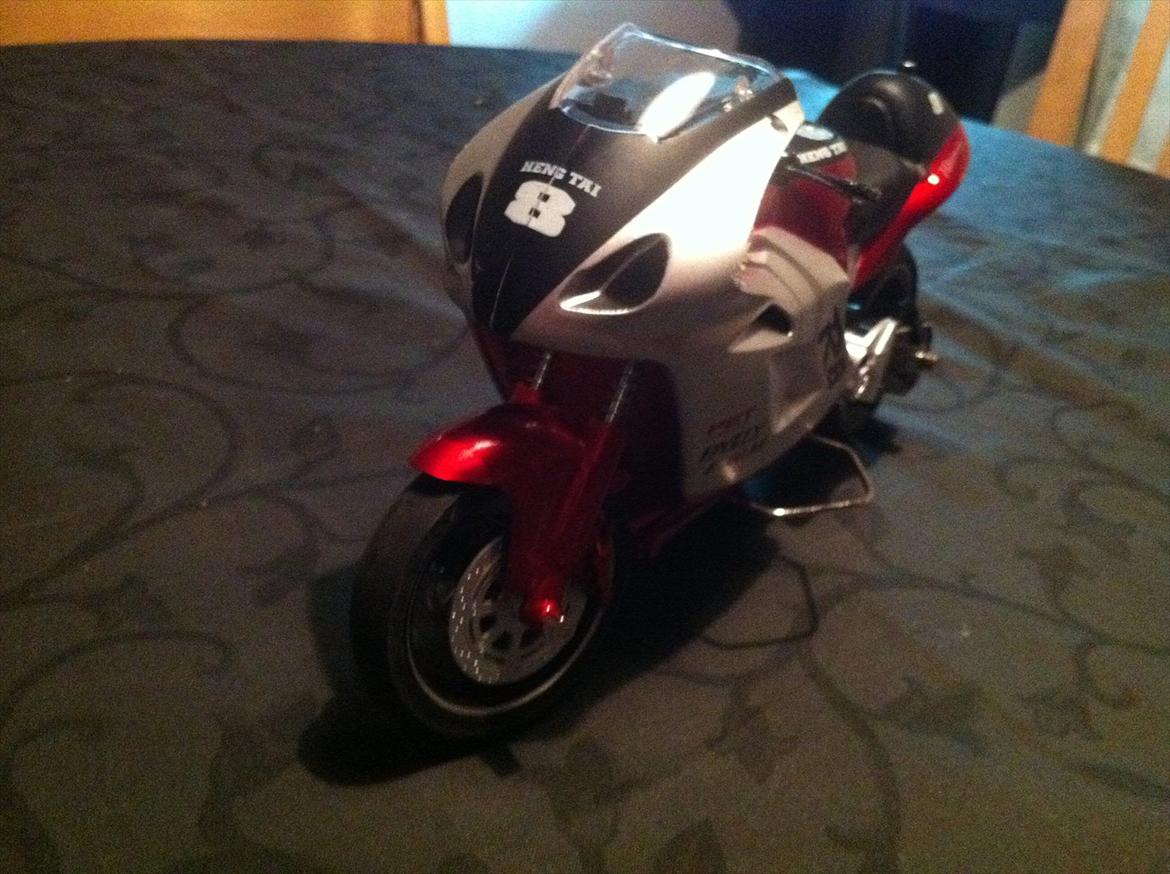 Motorcykel HENG TAI R8  billede 14