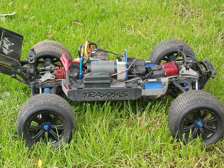 Off-Roader Traxxas E-Revo Brushless billede 10