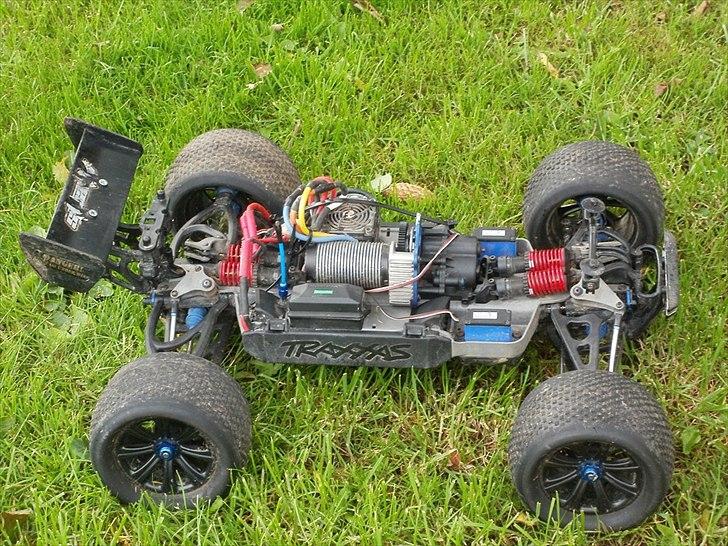 Off-Roader Traxxas E-Revo Brushless billede 11