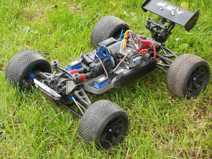Off-Roader Traxxas E-Revo Brushless billede 14