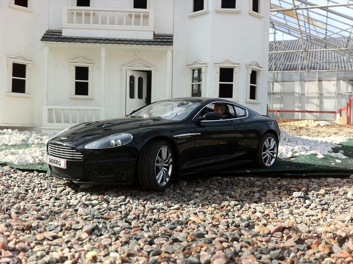 Bil | Aston Martin DBS billede 15