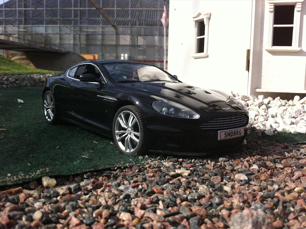 Bil | Aston Martin DBS billede 16