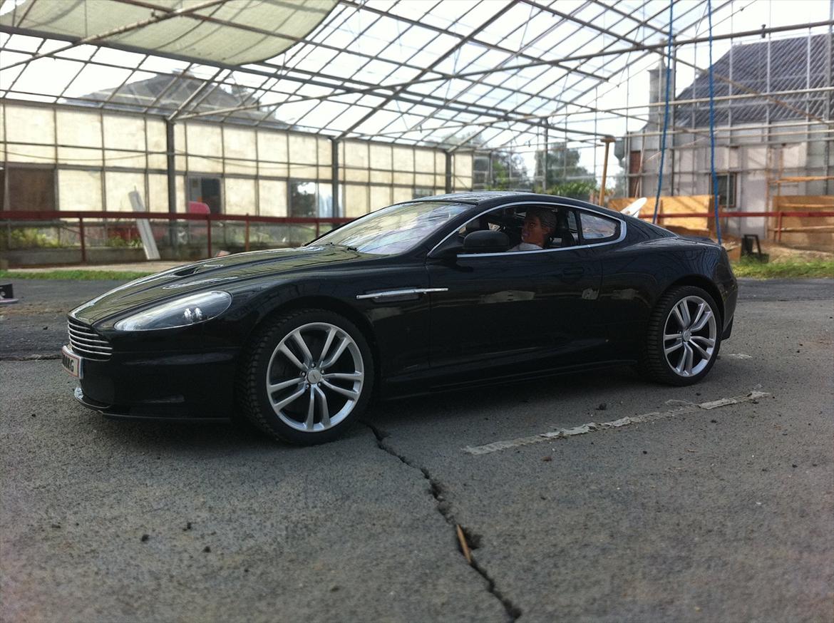 Bil | Aston Martin DBS billede 17
