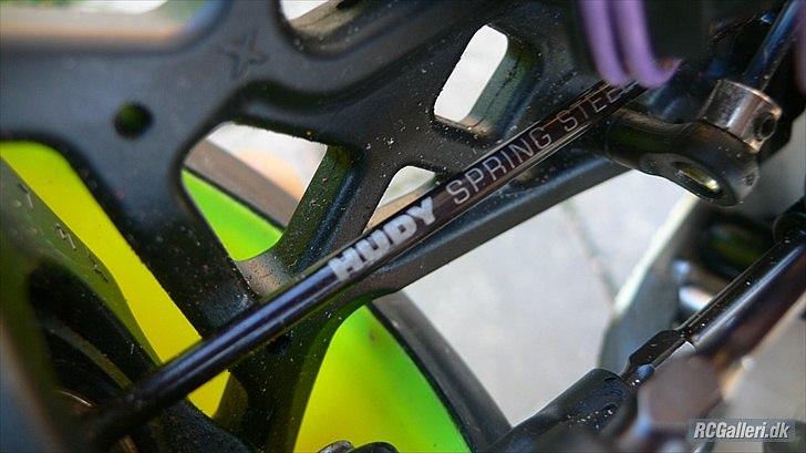 Buggy XRay XB 808 2011 specs - Hudy spring steel ! billede 2