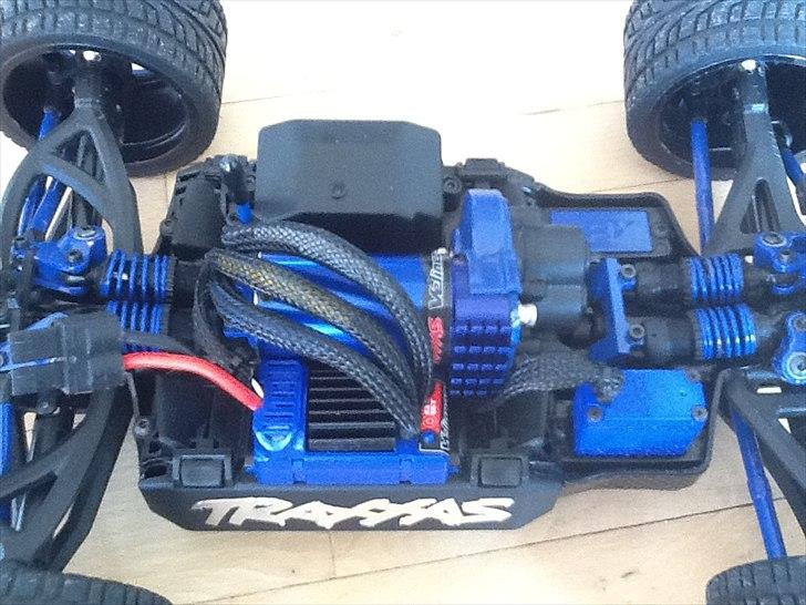 Bil E-Revo VXL 1/16 billede 8