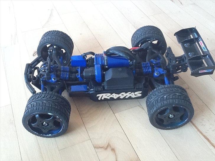 Bil E-Revo VXL 1/16 billede 11