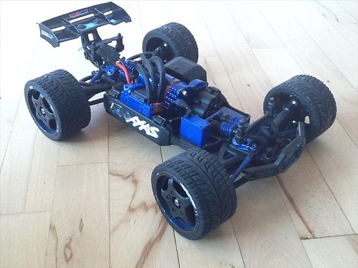 Bil E-Revo VXL 1/16 billede 13