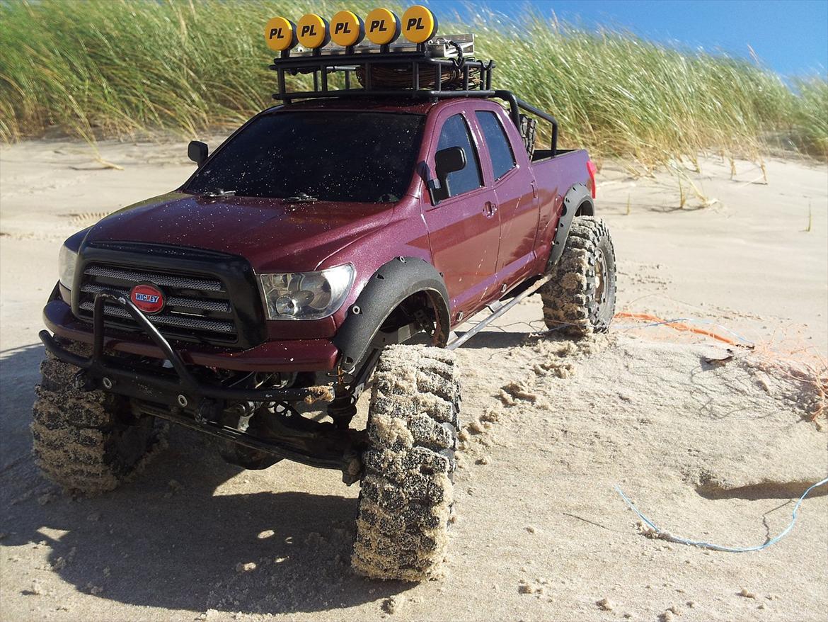 Off-Roader Axial SCX10 Tundra billede 1