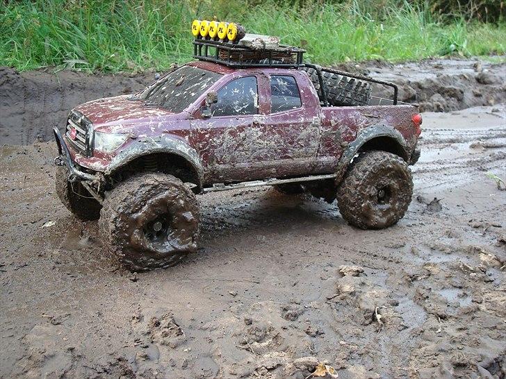 Off-Roader Axial SCX10 Tundra billede 2