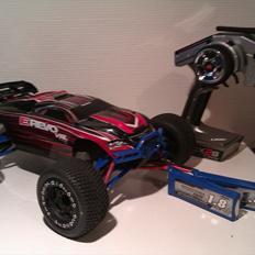 Off-Roader Traxxas E-revo Vxl