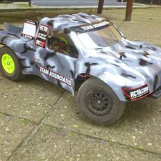 Off-Roader sc10 factory team brushless